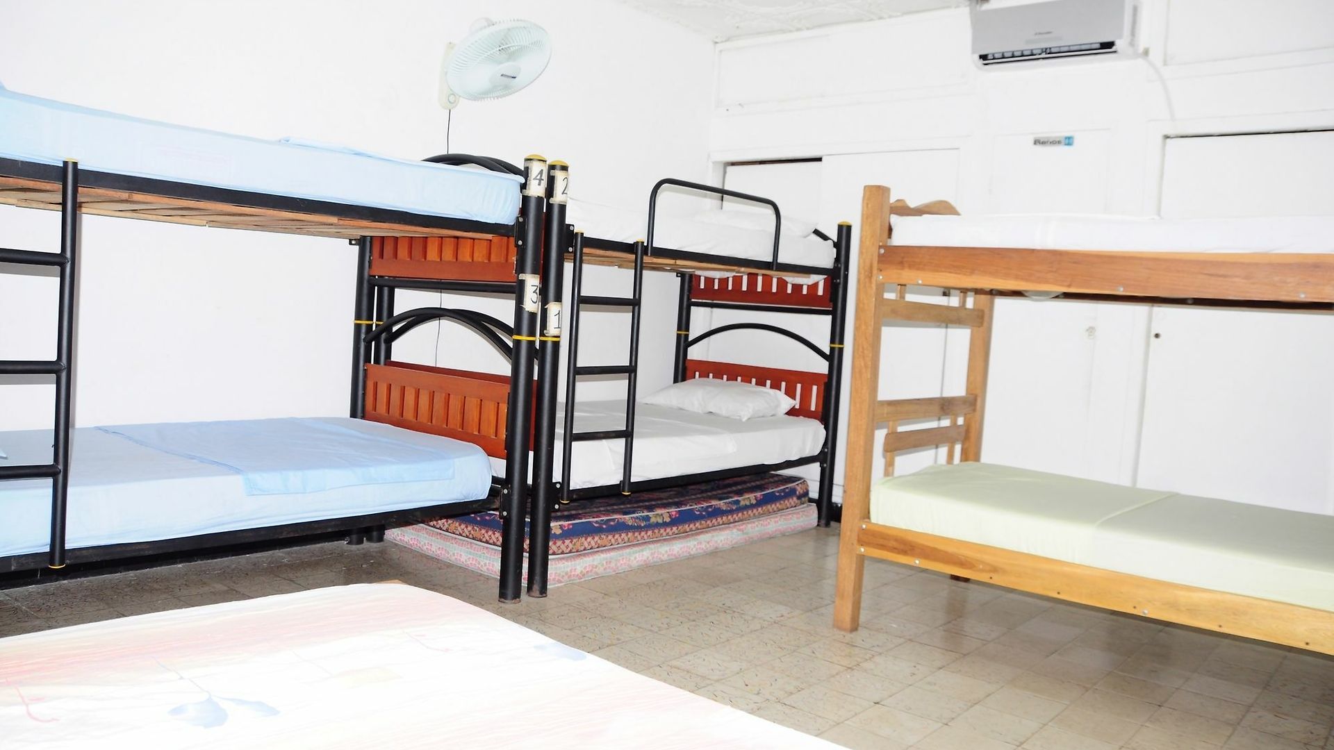 Hostal Casa Venecia *
